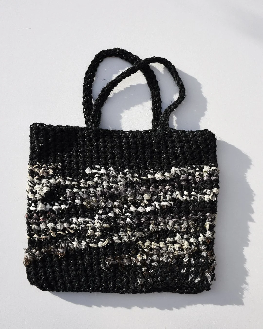 MINA handmade bag . Black — Sol de Mayo